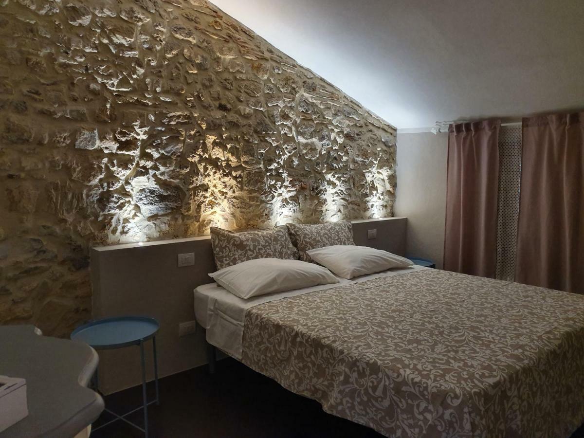 Lo Scarabeo Bed & Breakfast Casale di Pari Bagian luar foto